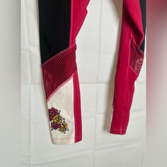 Puma Flourish XTG Women's Athletic Leggings Cerise & Puma Black  Size Medium - Picture 9 of 11